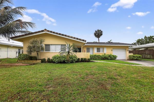 Boca Raton Square, 1104 SW 12th St, Boca Raton, Florida 33486, image 1