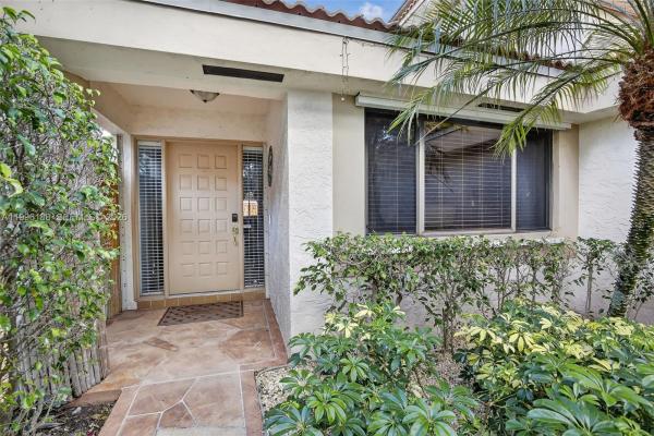 Cross Creek At Jacaranda, 9375 NW 18th Ct, Plantation, Florida 33322, image 2