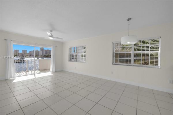 Woodlake, 462 Golden Isles Dr #210, Hallandale Beach, Florida 33009, image 2