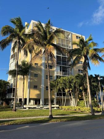 Crandon Tower, 555 Crandon Blvd #43, Key Biscayne, Florida 33149, image 1