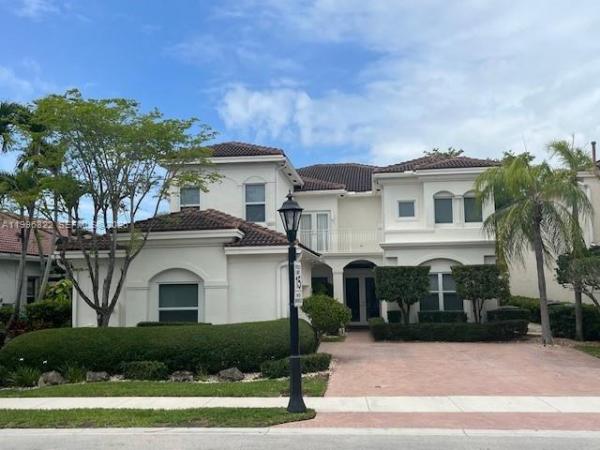 19420 Presidential Way, Unincorporated Dade County, Florida 33179, image 1