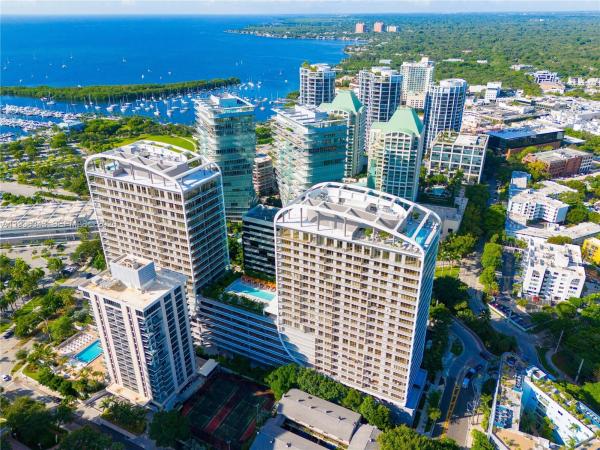 2678 Tigertail Ave #2006, Coconut Grove, Florida 33133, image 1