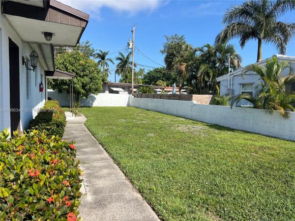 Schaffer Homesites, 809 NE 2nd St Unit 1-2, Hallandale Beach, Florida 33009, image 1