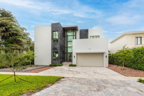 Coronado Harbor, 13145 Coronado Ln, North Miami, Florida 33181, image 2