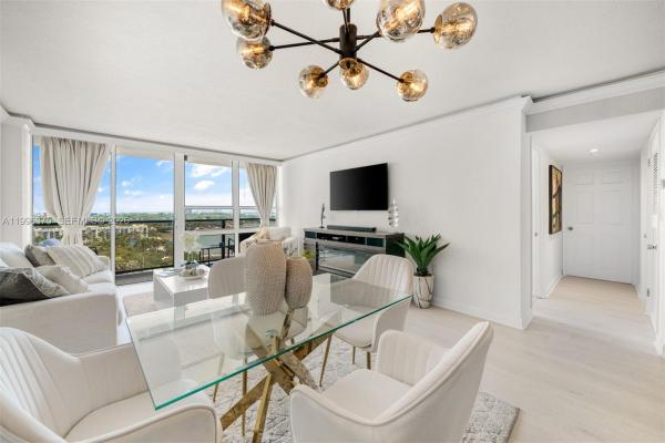 Charter Club, 600 NE 36th St #1414, Miami, Florida 33137, image 2