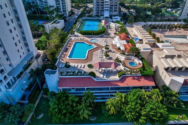 The Landmark, 20185 E Country Club Dr #204, Aventura, Florida 33180, image 2