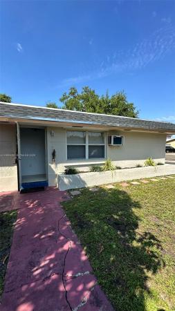 College, 715 SW 6th St #1-2, Dania Beach, Florida 33004, image 1