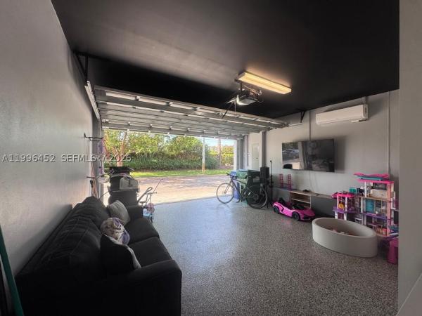 Landmark At Doral, 10412 NW 63rd Ter, Doral, Florida 33178, image 2