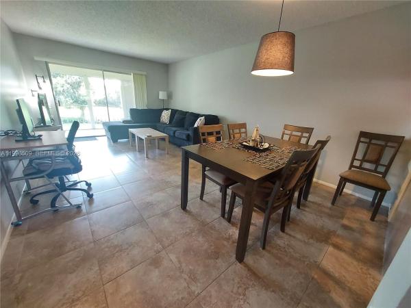 Nassau Village, 2703 Nassau Bnd #E2, Coconut Creek, Florida 33066, image 1