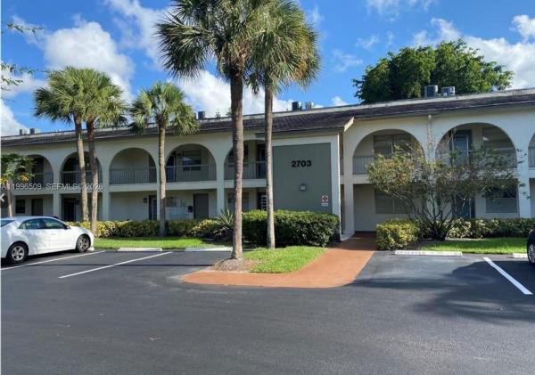 Nassau Village, 2703 Nassau Bnd #E2, Coconut Creek, Florida 33066, image 2