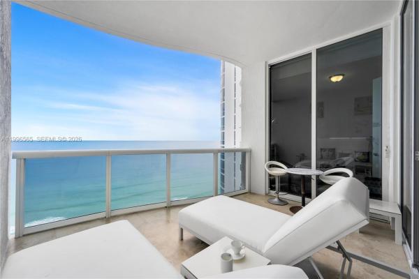 Tdr Tower 2, 15901 Collins Ave #2104, Sunny Isles Beach, Florida 33160, image 1