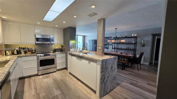 Corinthian, 5825 Collins Ave #8J, Miami Beach, Florida 33140, image 1