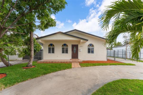 11611 SW 184th St, Unincorporated Dade County, Florida 33157, image 2