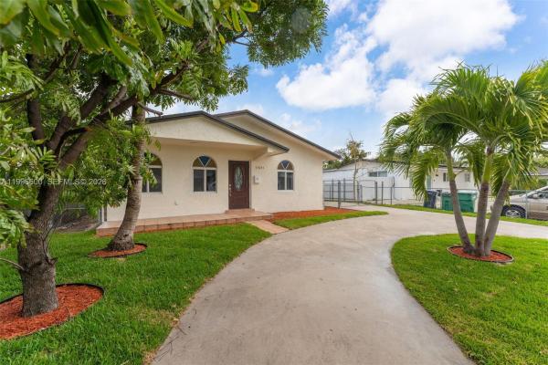 11611 SW 184th St, Unincorporated Dade County, Florida 33157, image 3