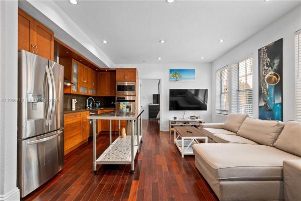 Penn Plaza, 1027 Pennsylvania Ave #102, Miami Beach, Florida 33139, image 2