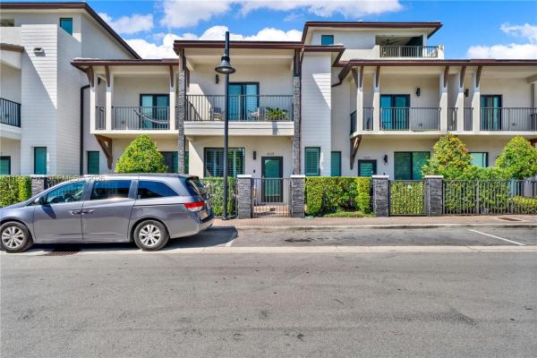 Urbana At Downtown Doral, 8319 NW 49th St, Doral, Florida 33166, image 1