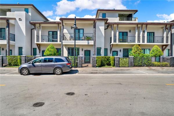 Urbana At Downtown Doral, 8319 NW 49th St, Doral, Florida 33166, image 2