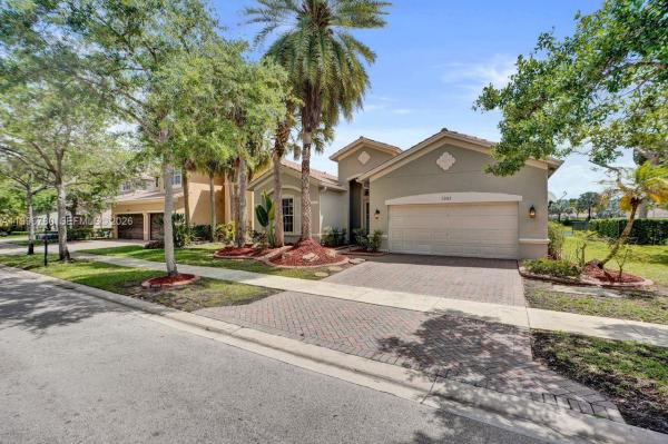 Isles At Weston, 3982 W Whitewater Ave, Weston, Florida 33332, image 1