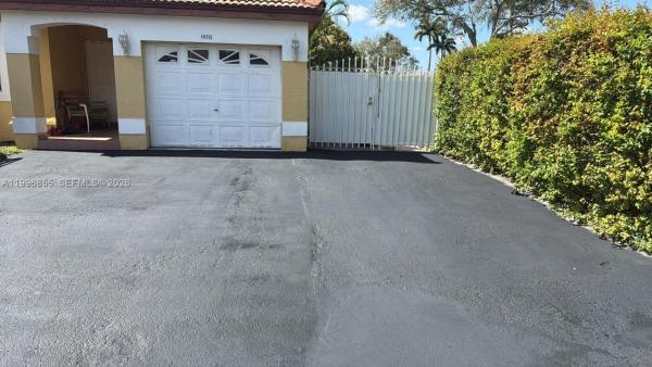 Marbella Park, 19712 NW 82nd Pl, Hialeah, Florida 33015, image 1