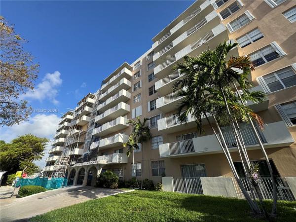 Island Place At North Bay Village, 1455 N Treasure Dr #7B, North Bay Village, Florida 33141, image 1