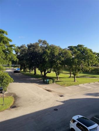 Hollybrook Golf & Tennis Club, 8940 S Hollybrook Blvd #306, Pembroke Pines, Florida 33025, image 2