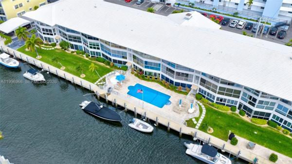 Windsor, 3050 NE 48th St #210, Fort Lauderdale, Florida 33308, image 1
