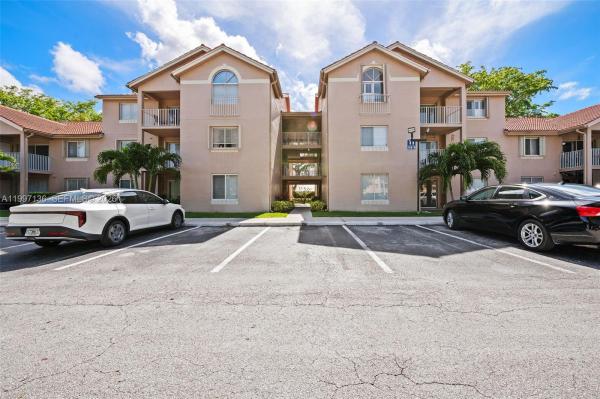 Royal Palm Place At The Hammocks, 10610 SW 158th Ct #105, The Hammocks, Florida 33196, image 1