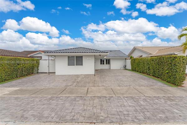 13935 SW 10th St, Unincorporated Dade County, Florida 33184, image 1