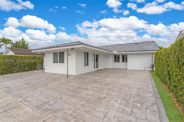 13935 SW 10th St, Unincorporated Dade County, Florida 33184, image 2