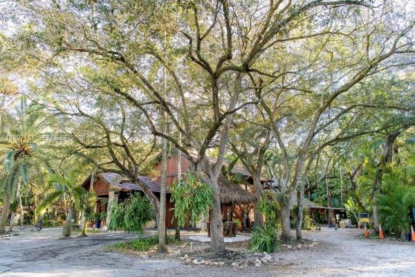 Ambar Station, 15425 SW 268th St, Homestead, Florida 33032, image 2