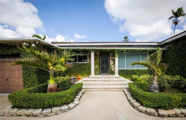 Country Club Estates, 429 Deer Run, Miami Springs, Florida 33166, image 2