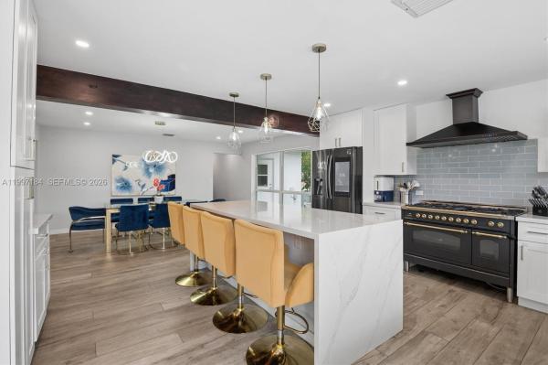 Jenada Villas, 717 NW 30th St, Wilton Manors, Florida 33311, image 2
