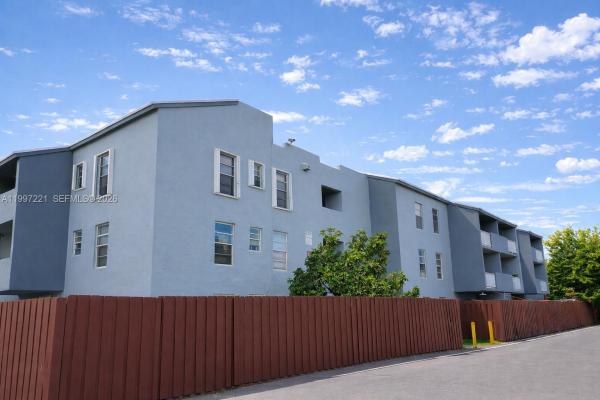 Los Suenos, 1755 W 60th St #D-212, Hialeah, Florida 33012, image 1