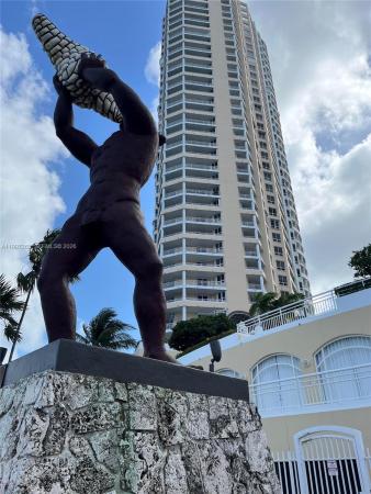 Two Tequesta Point, 808 Brickell Key Dr #2002, Miami, Florida 33131, image 1