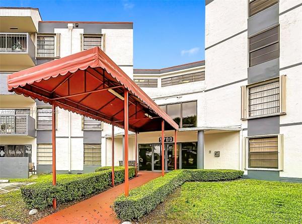 5700 SW 127th Ave #1208, Unincorporated Dade County, Florida 33183, image 1