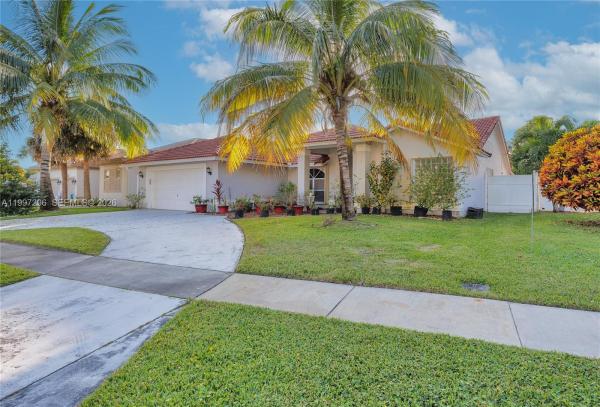 Farmington Estates, 3462 Harness Cir, Lake Worth, Florida 33449, image 2