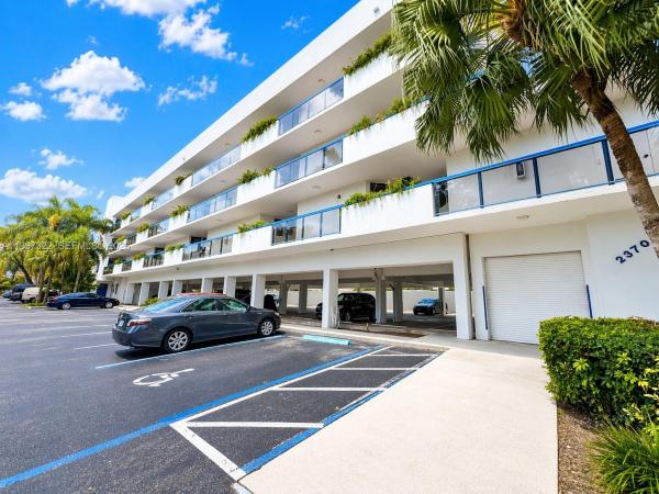 The Palms, 2370 NE 135th St #405, North Miami, Florida 33181, image 2