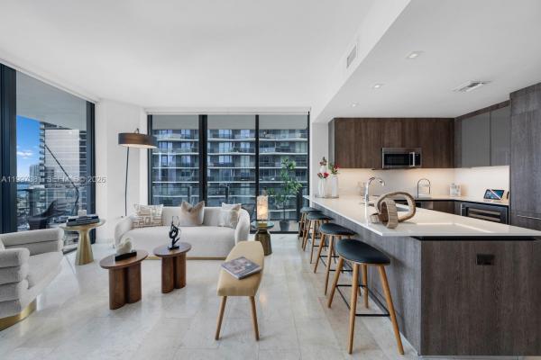 Rise Brickell City Centre, 88 SW 7th St #1401, Miami, Florida 33130, image 1