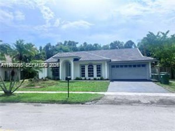 Bonaventure Lakes, 427 SW 169th Ter, Weston, Florida 33326, image 1