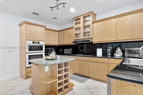 Swan Lake, 6720 SW 88th Ter, Pinecrest, Florida 33156, image 3