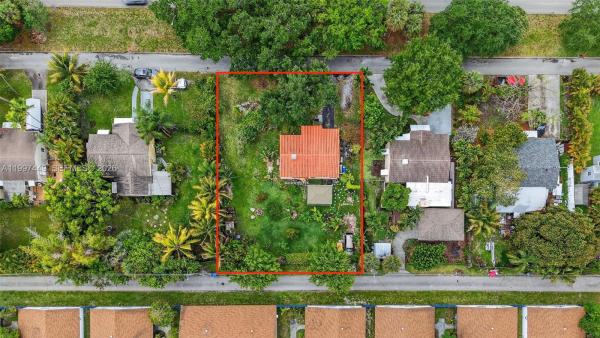 Cleveland Terrace, 1601 N 16th Ct, Hollywood, Florida 33020, image 1