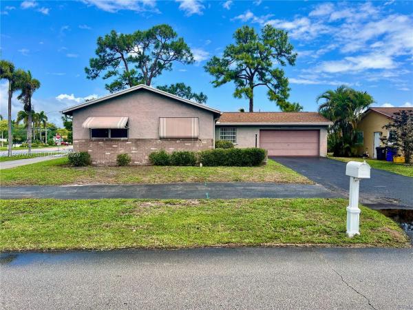 7275 Pine Manor Dr, Lake Worth, Florida 33467, image 1