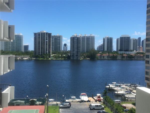 Commodore Plaza Tower, 2750 NE 183rd St #801, Aventura, Florida 33160, image 3