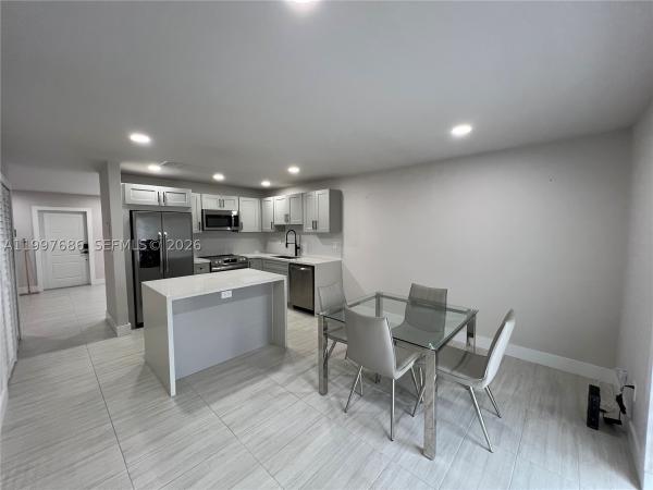 Chateaubleau Villas, 3826 SW 107th Ave #2-2, University Park, Florida 33165, image 3