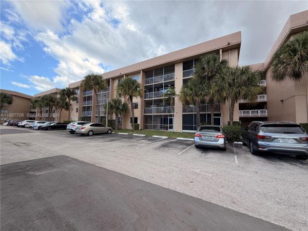 Country Lane, 17000 NW 67th Ave #115, Hialeah, Florida 33015, image 1