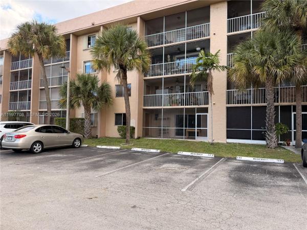 Country Lane, 17000 NW 67th Ave #115, Hialeah, Florida 33015, image 3