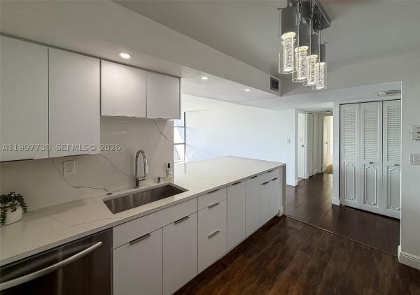 Oceanview Park, 1000 Parkview Dr #531, Hallandale Beach, Florida 33009, image 1