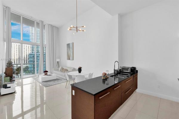 Icon Brickell Tower 1, 465 Brickell Ave #1406, Miami, Florida 33131, image 1