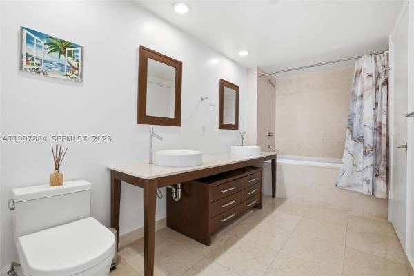 Icon Brickell Tower 2, 495 Brickell Ave #2807, Miami, Florida 33131, image 2