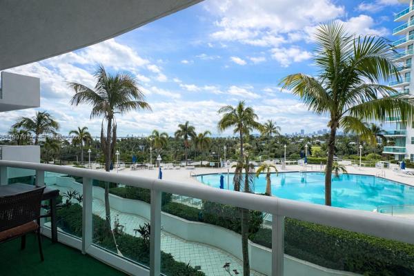 360, 7900 Harbor Island Dr #706, North Bay Village, Florida 33141, image 2
